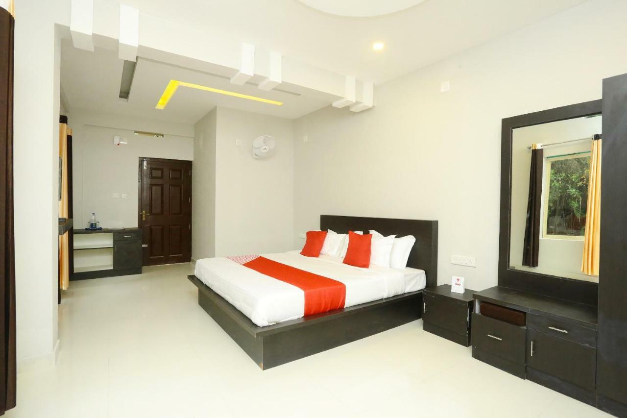 Oyo 12978 Igloo Residency Hotel Vithiri Kültér fotó